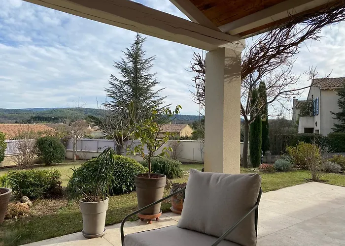 Perno Li Font Villa Contemporaine Avec Piscine